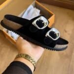 Chinelo Papete Beira Rio Feminino Slide Duas Fivelas Metalizadas Camurça - Imagem 11