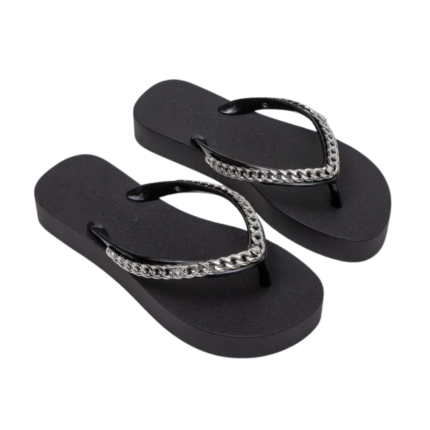 Chinelo Feminino Petite Jolie Plataforma Tira Corrente Metalizada Fresh Up PJ7592 – Preto Grafite, 33/34