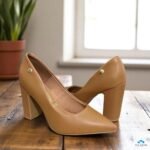 Scarpin Vizzano Feminino Salto Bloco Bico Fino Conforto Original - Imagem 7